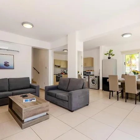 Vilă Nissi 26 With Private Pool *