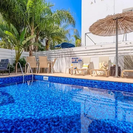 Vilă Nissi 26 With Private Pool *