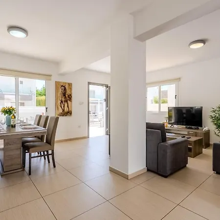 Vilă Nissi 26 With Private Pool *